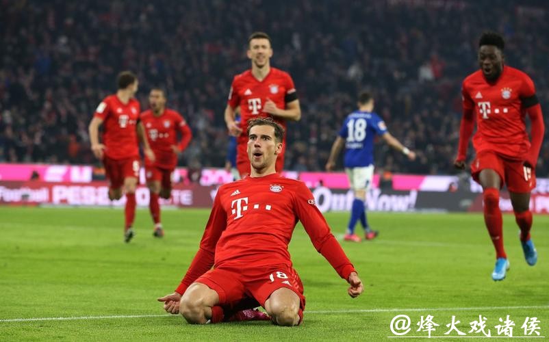 德甲-莱万传射穆勒蒂亚戈连场破门 拜仁5-0大胜 德甲-莱万传射穆勒蒂亚戈连场破门 拜仁5-0大胜